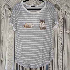 Lightweight Gray and White Stripe Scoop Neck Short Sleeve Shirt Md